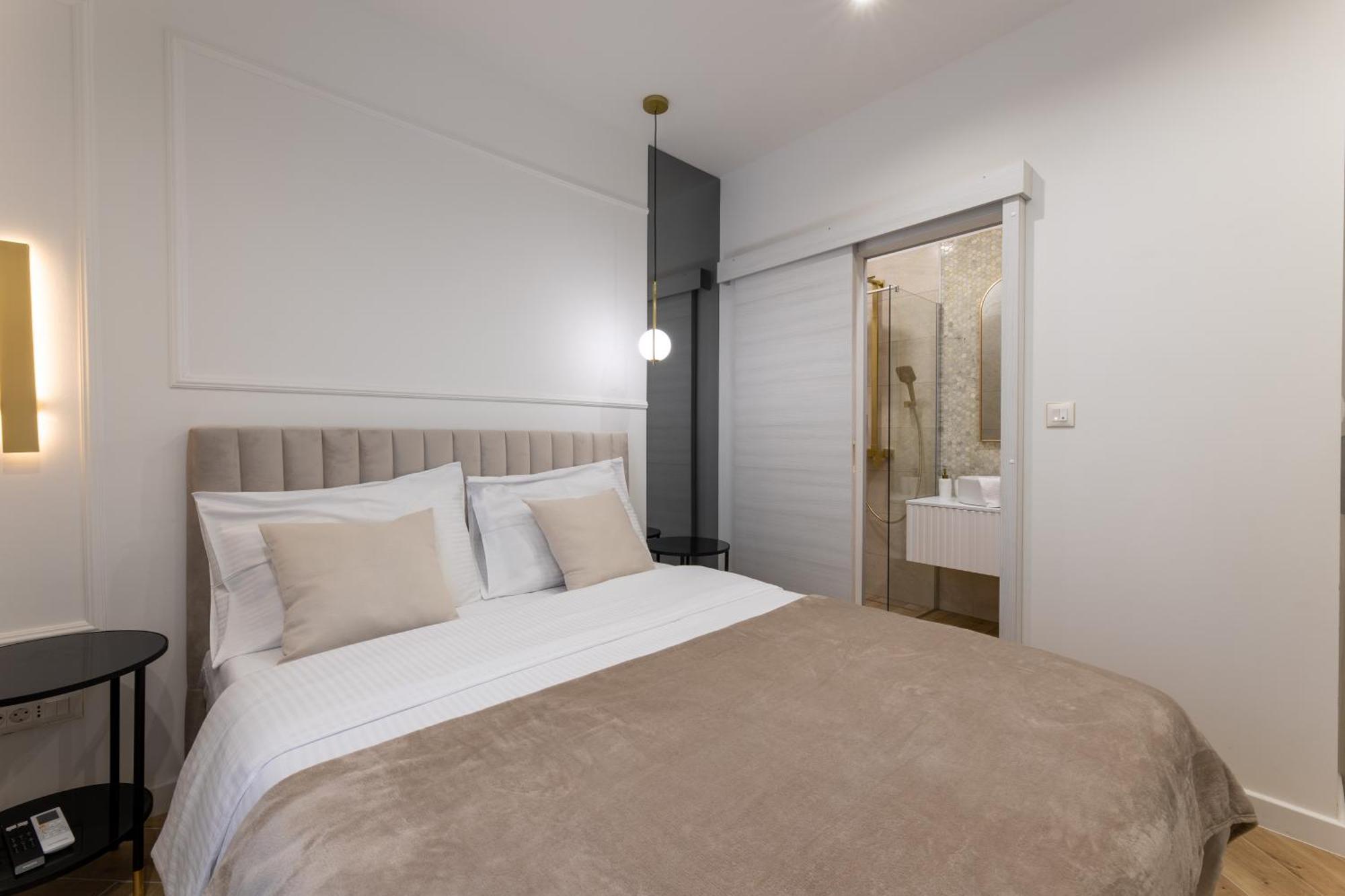 Palace Luxury Suites Split Exterior photo
